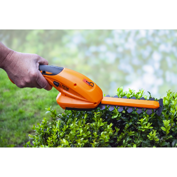 Profi Tools Akkumulátoros sövényvágó olló 2in1 teleszkópos nyéllel N0E-KT01-90X120L