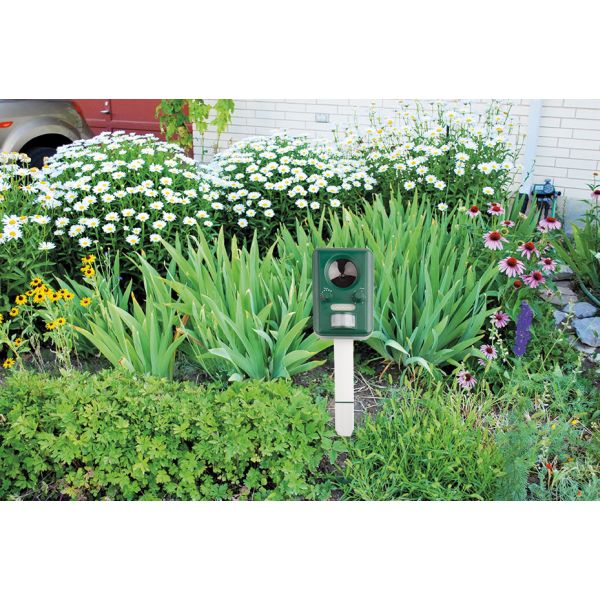 Garden King Multi Plus elektronikus napelemes állatriasztó AN-B030